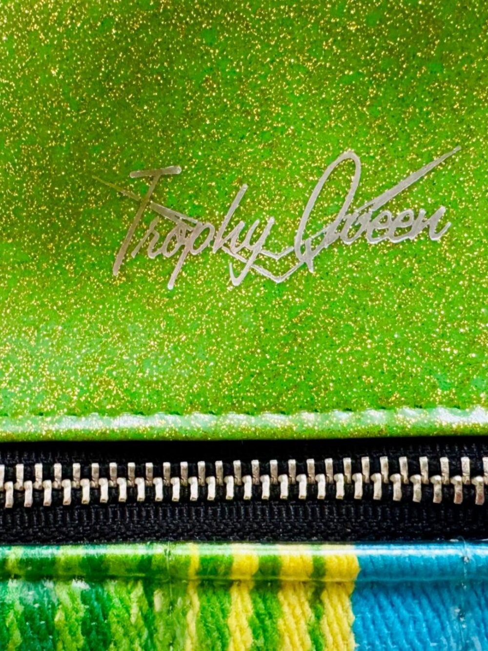 Trophy Queen Sarape Mexican Blanket Handbag - Picture 3 of 6